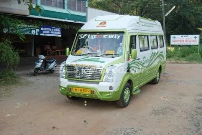 FORCE MOTORS TRAVELLER MINIBUS 3350 MM WB