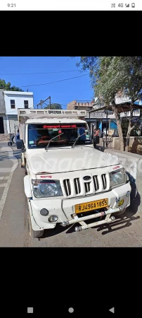 MAHINDRA Bolero Pik-Up