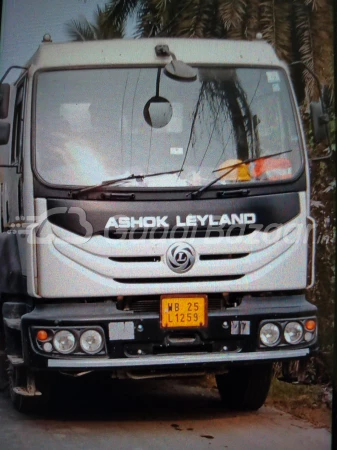 ASHOK LEYLAND AL 2820