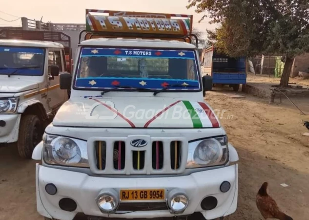 MAHINDRA BOLERO