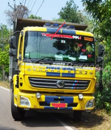 DAIMLER INDIA COMMERCIAL VEHICLES 2523