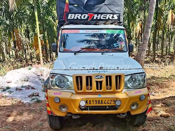 MAHINDRA Bolero Pik-Up