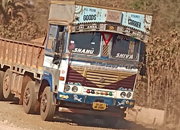 ASHOK LEYLAND 3718