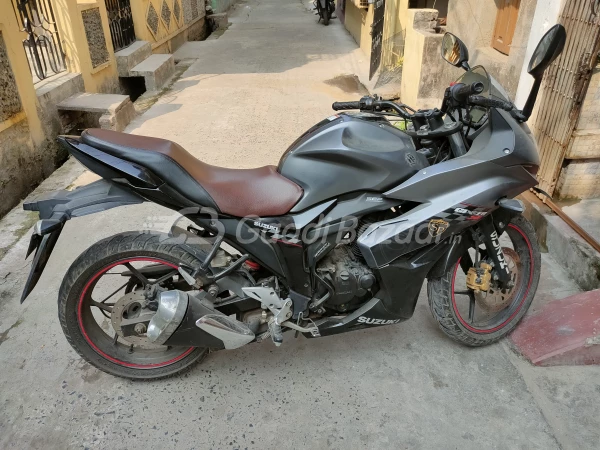 Gixxer deals 2nd hand