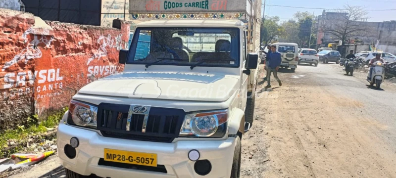 MAHINDRA Bolero Pik-Up