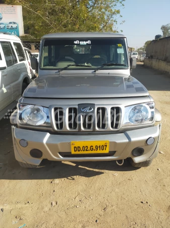 MAHINDRA Bolero Camper