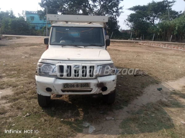 MAHINDRA Bolero Pik-Up