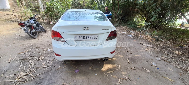 HYUNDAI Verna [2015-2017]