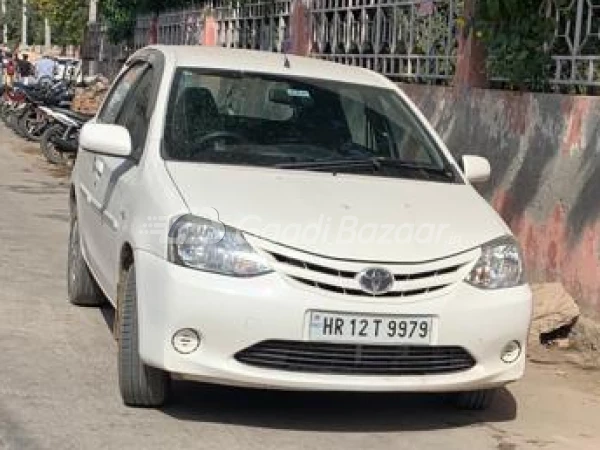 TOYOTA Etios Liva [2014-2016]