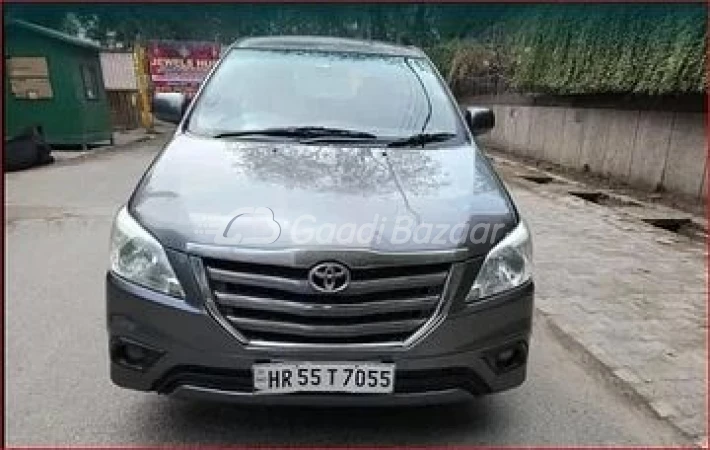 TOYOTA Innova [2015-2016]