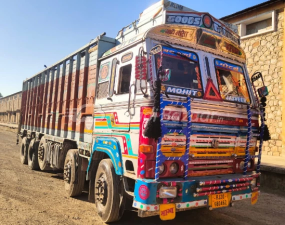 ASHOK LEYLAND 3718