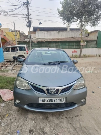 TOYOTA Etios [2010-2013]