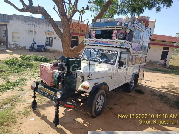 MAHINDRA Bolero Pik-Up