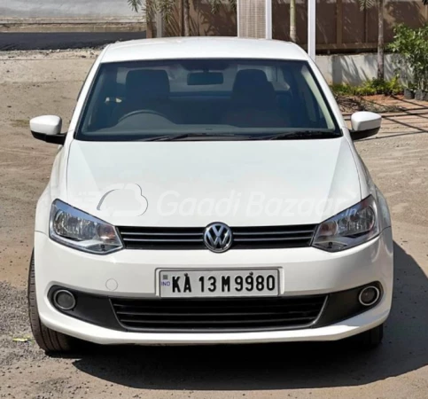 VOLKSWAGEN Vento [2010-2012]