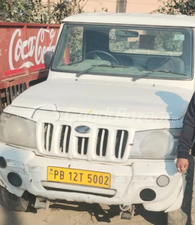 MAHINDRA Bolero Maxitruck Plus