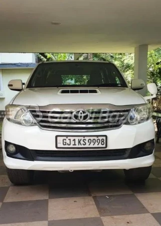 TOYOTA FORTUNER