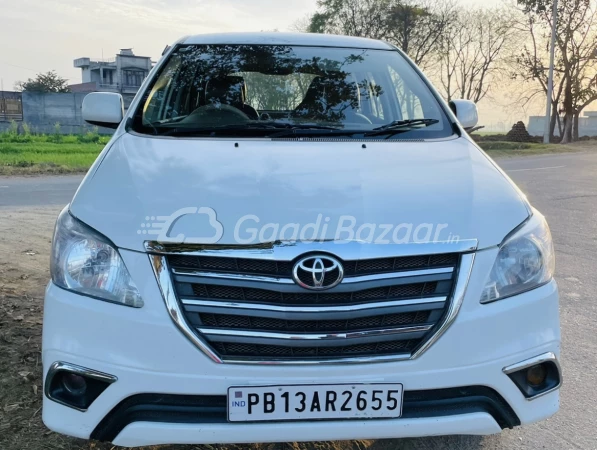 TOYOTA Innova [2009-2012]