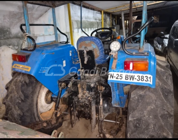 New Holland 4710