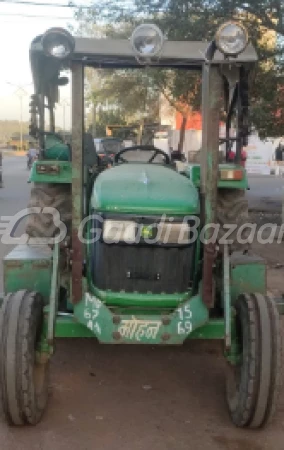 John Deere 5050 D