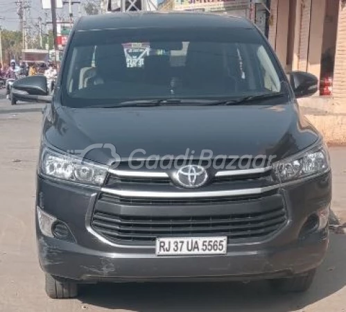TOYOTA INNOVA CRYSTA