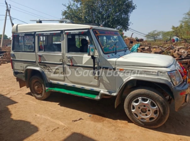 MAHINDRA Marazzo