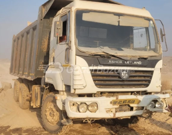 ASHOK LEYLAND U 2518 R/1 and R/2