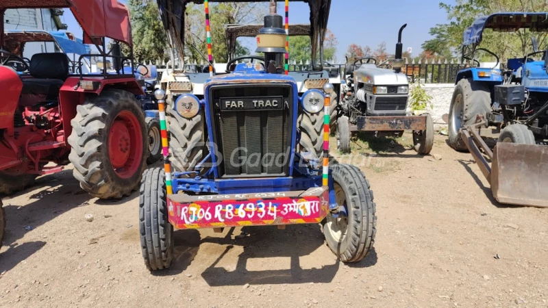 Escorts Farm Trac 35