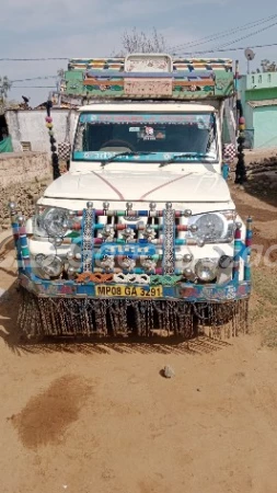 MAHINDRA BOLERO