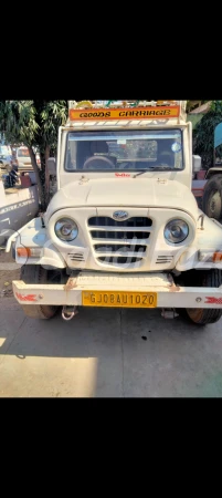 MAHINDRA AND MAHINDRA Bolero Maxitruck CBC