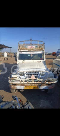 MAHINDRA AND MAHINDRA Bolero Pik-Up