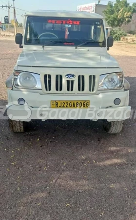 MAHINDRA Bolero Camper