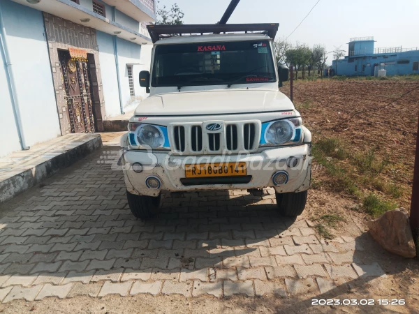 MAHINDRA Bolero Pik-Up