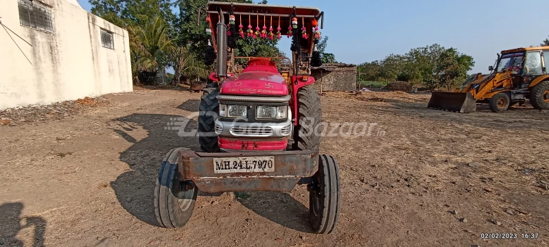 MAHINDRA Arjun 555 Di