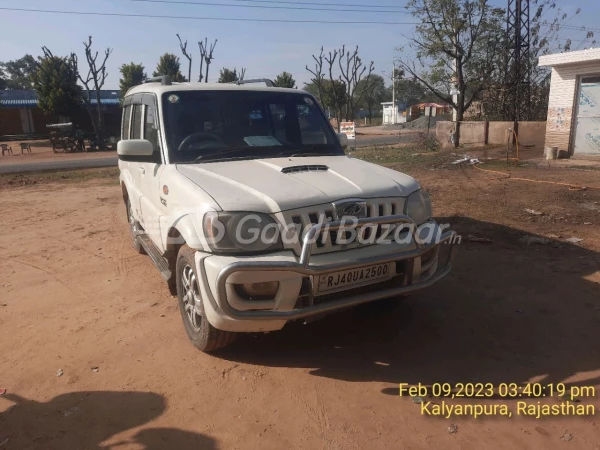 MAHINDRA Scorpio [2009-2014]