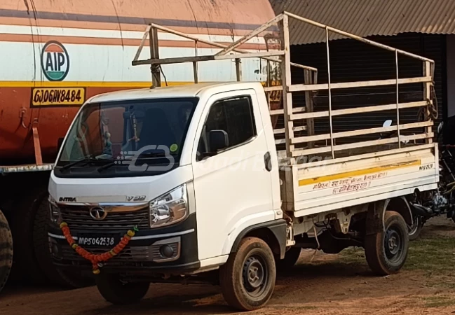 TATA MOTORS Intra V30