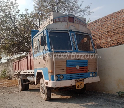 ASHOK LEYLAND COMET NC 1611