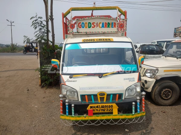 MAHINDRA Maxximo