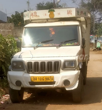 MAHINDRA Bolero Camper