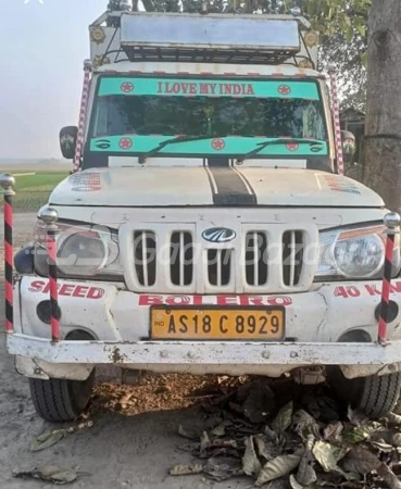 MAHINDRA Bolero Pik-Up