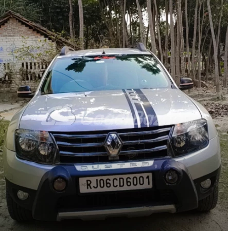 RENAULT DUSTER