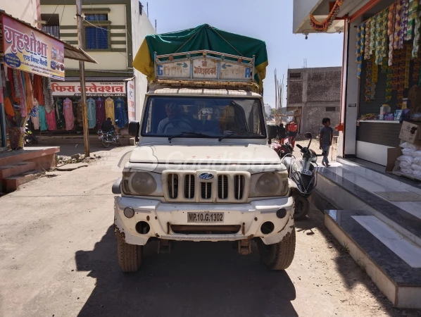 MAHINDRA Bolero Pik-Up