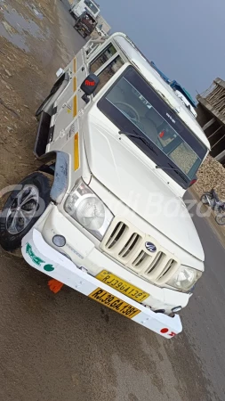 MAHINDRA Bolero Camper