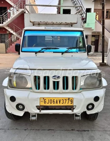 MAHINDRA Bolero Maxitruck Plus