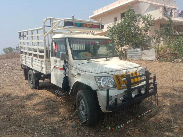 MAHINDRA Bolero Pik-Up