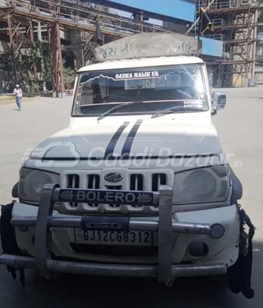 MAHINDRA Bolero Camper