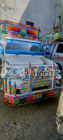 MAHINDRA Bolero Maxitruck Plus