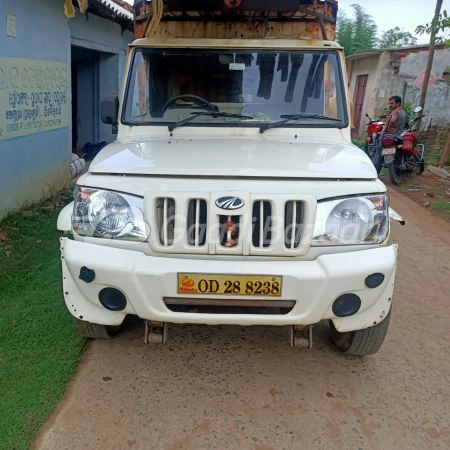 MAHINDRA Bolero Maxitruck Plus