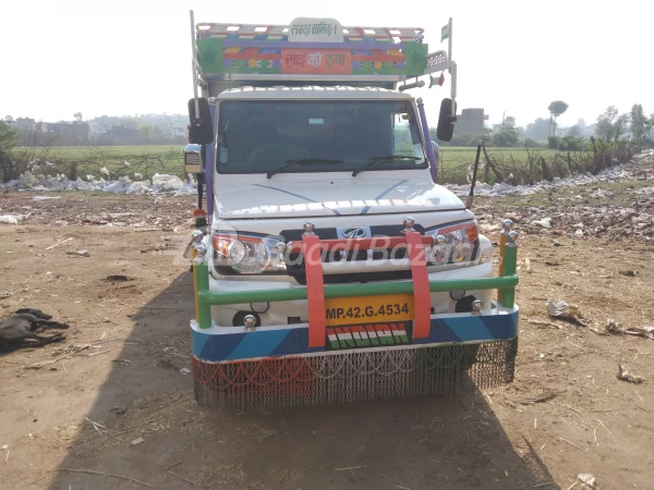 MAHINDRA Bolero Pik-Up