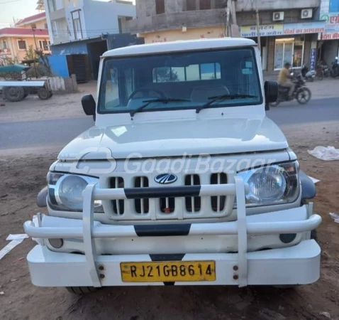 MAHINDRA Bolero Camper