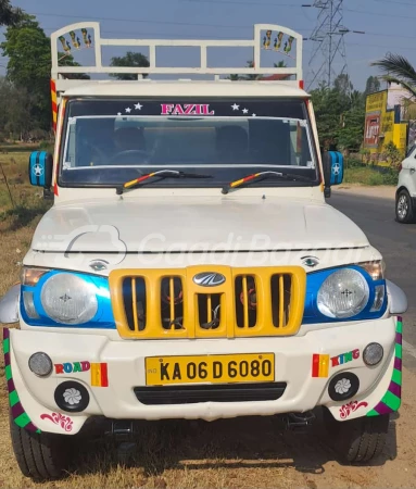 MAHINDRA Bolero Pik-Up